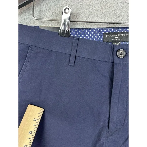 Banana Republic Pants Mens 33x30 Blue Aiden Summer Weight Chino Slim Fit Stretch